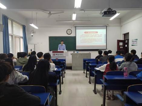 说明: （11）杨磊书记给纺织员工讲学习党史意义(2#D211)(2023年10月10日)